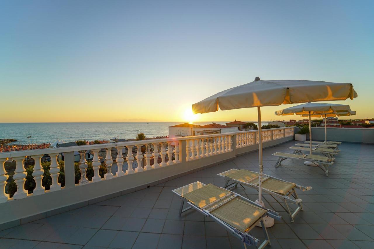 Hg Hotel Il Settebello Marina di Cecina Exterior foto