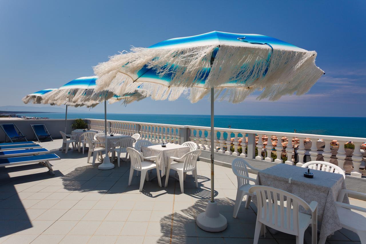 Hg Hotel Il Settebello Marina di Cecina Exterior foto